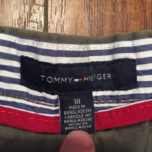 Tommy Hilfiger Shorts - Picture 2 of 2